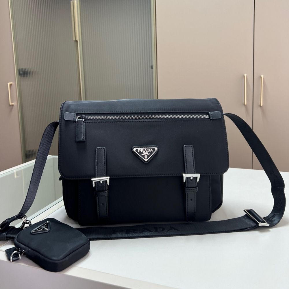Prada Re Nylon Shoulder Bag Black 11.8 Inches 1Bd953 Rv44 F0002 V B1M