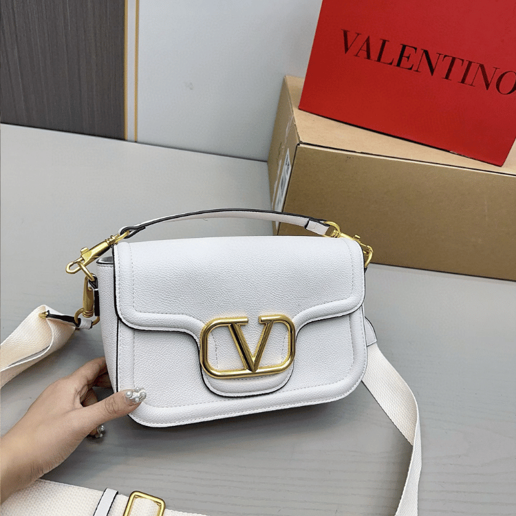 Valentino Vlogo Shoulder Bag White 8.7 Inches 4W2B0N20Imz_098