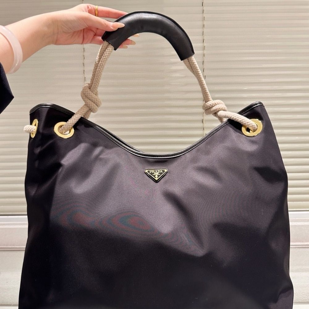 Prada Mariner Large Re Nylon Shoulder Bag Black 18.9 Inches 1Bc244 2Hg8 F0002 V Ooo