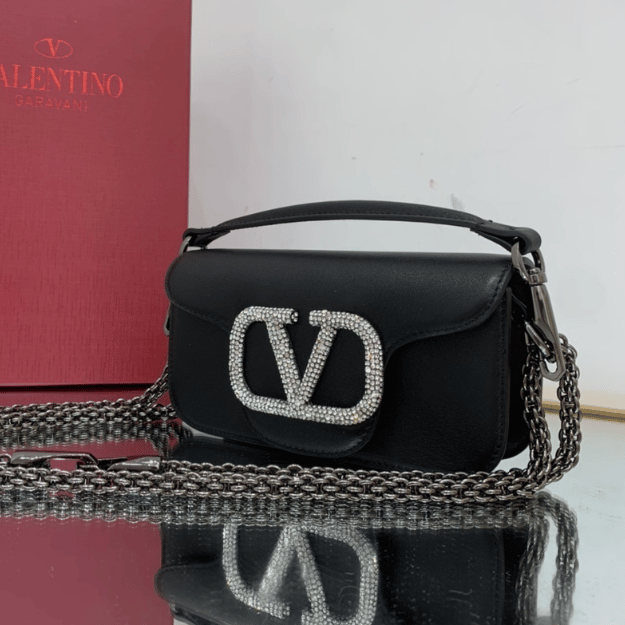 Valentino Locò Small Shoulder Bag Black 7.8 Inches 7W2B0K53CWR_249