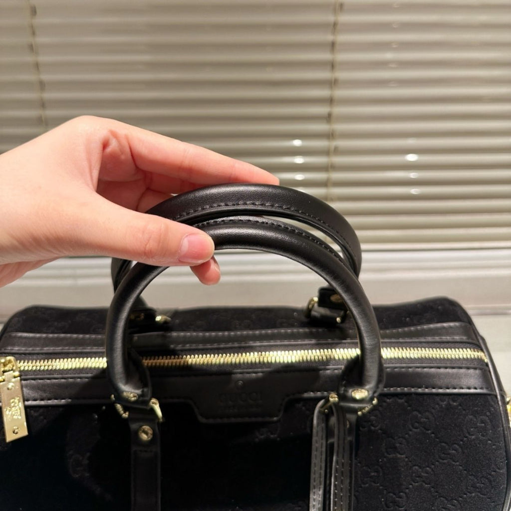 Gucci Small Jumbo GG Canvas Duffle Bag Black 11.8 Inches