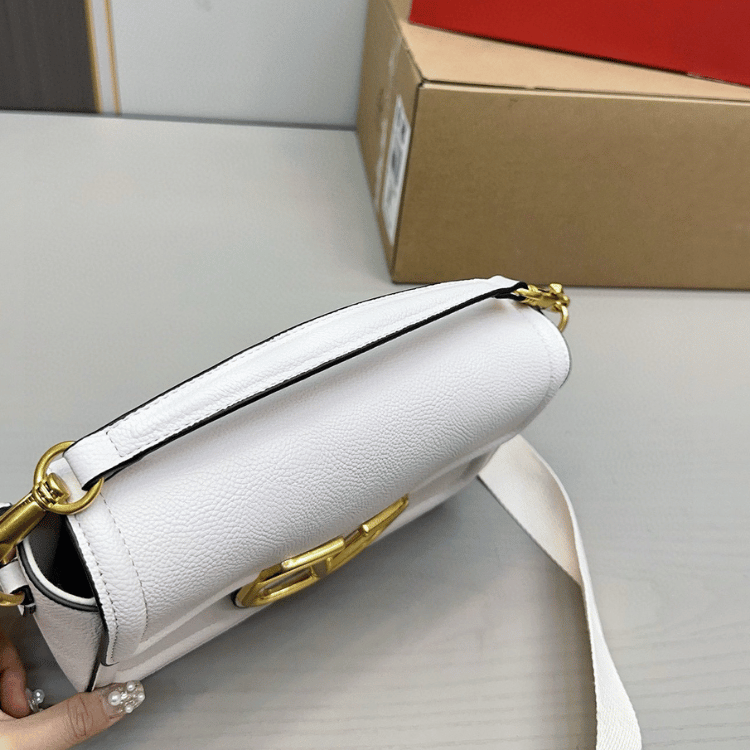 Valentino Vlogo Shoulder Bag White 8.7 Inches 4W2B0N20Imz_098