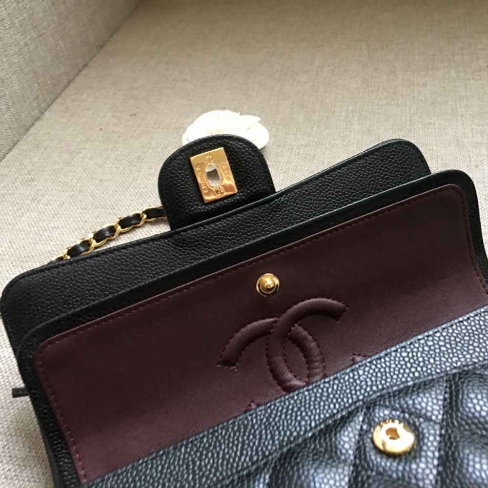 [Premium Quality] – Chanel Medium Classic Handbag Grained And Gold Tone Metal Black 10.2 Inches A01113 Y01864 C3906