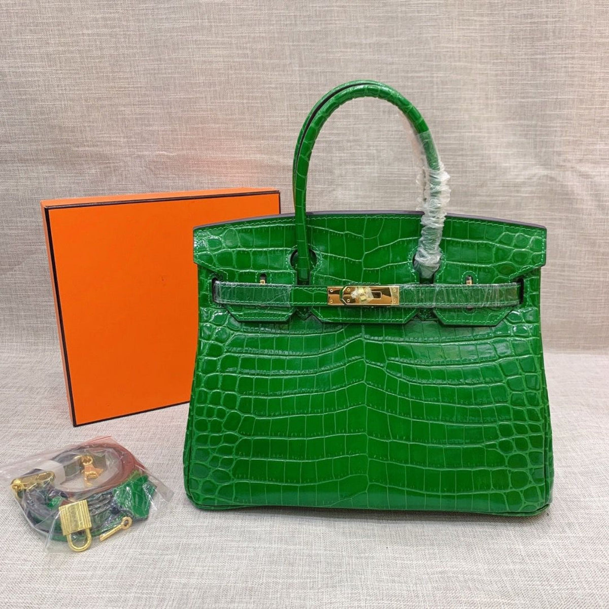 Hermes Birkin 30 Crocodile Gold Toned Hardware Dark Green 30Cm